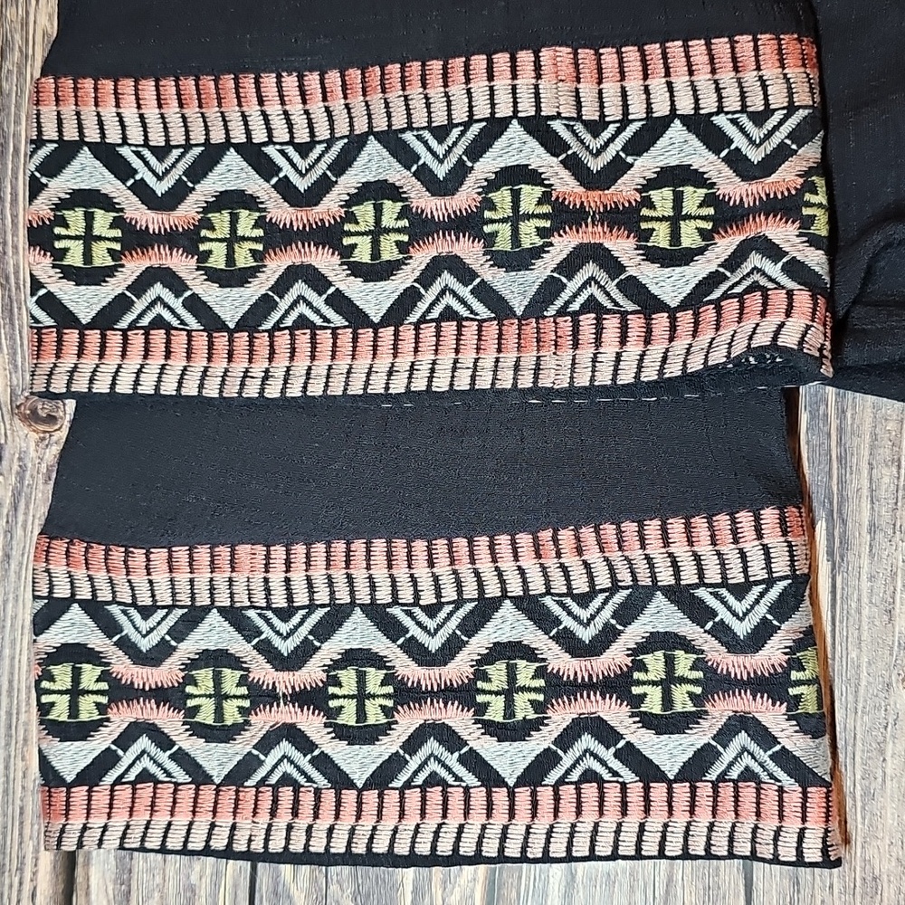 JOHN PAUL RICHARD BLACK EMBRODERED BOHO PULLOVER TOP - Picture 10 of 15